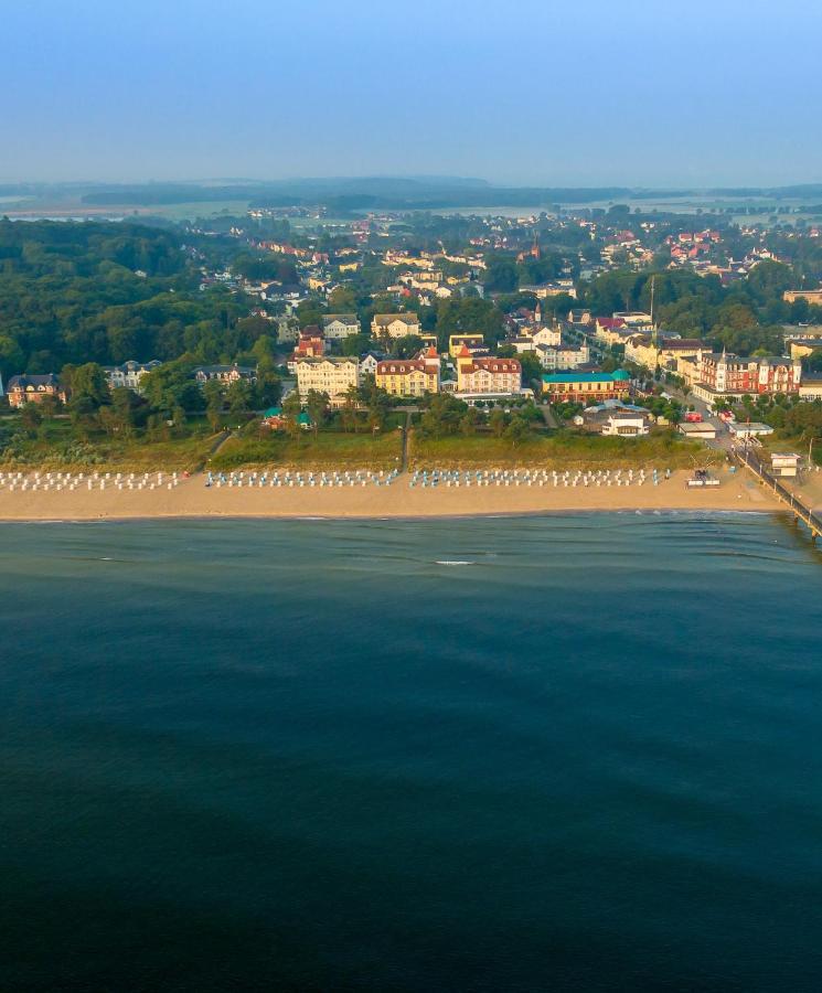 Haus Seeblick Hotel Garni & Ferienwohnungen Зиновиц Екстериор снимка