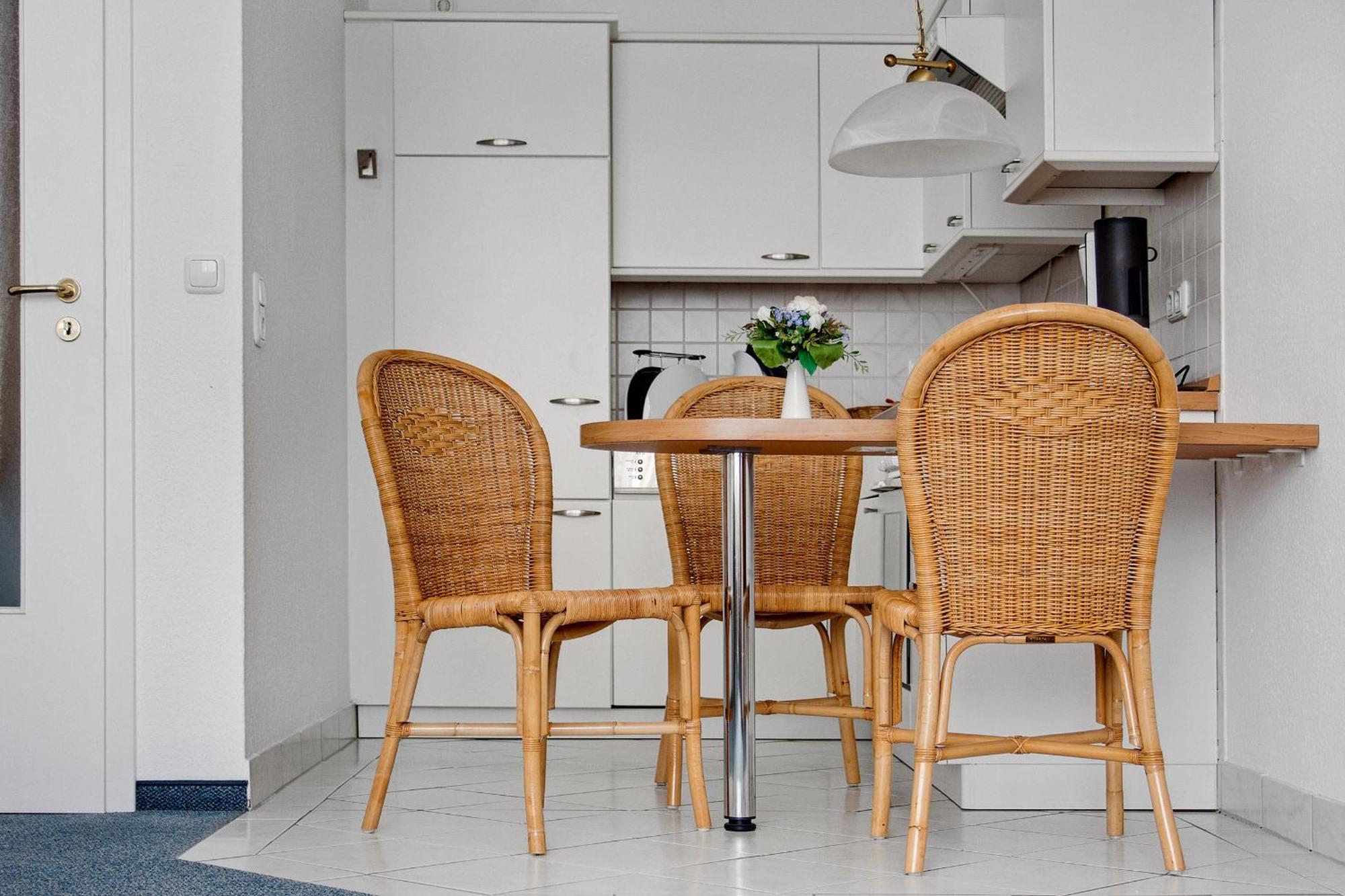 Haus Seeblick Hotel Garni & Ferienwohnungen Зиновиц Екстериор снимка